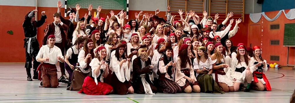 Ahoi, ihr Landratten! –  Mit „Pirates of the CarABIen“ in den letzten Schultag gestartet