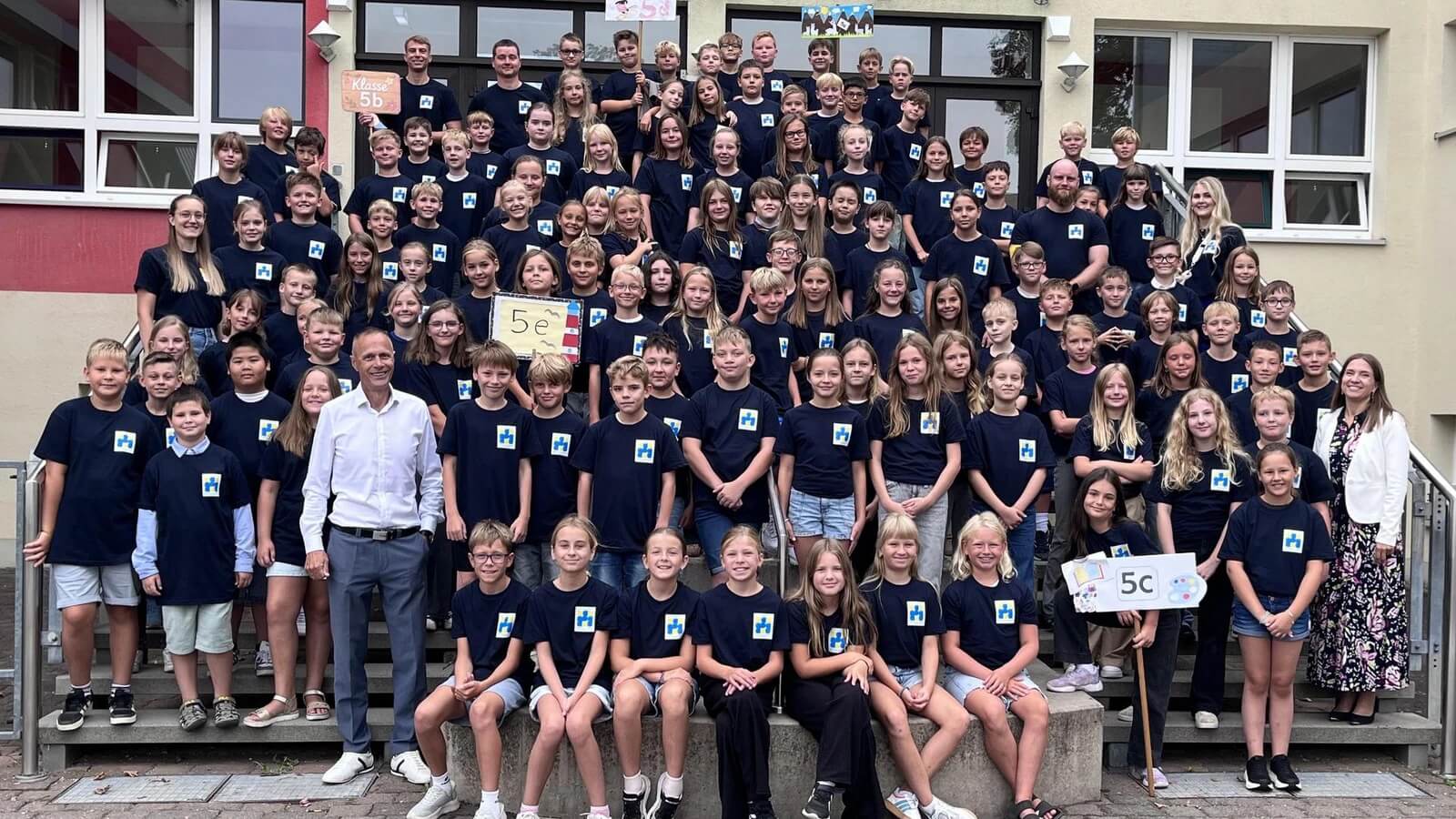 Startschuss mit Schul-T-Shirt